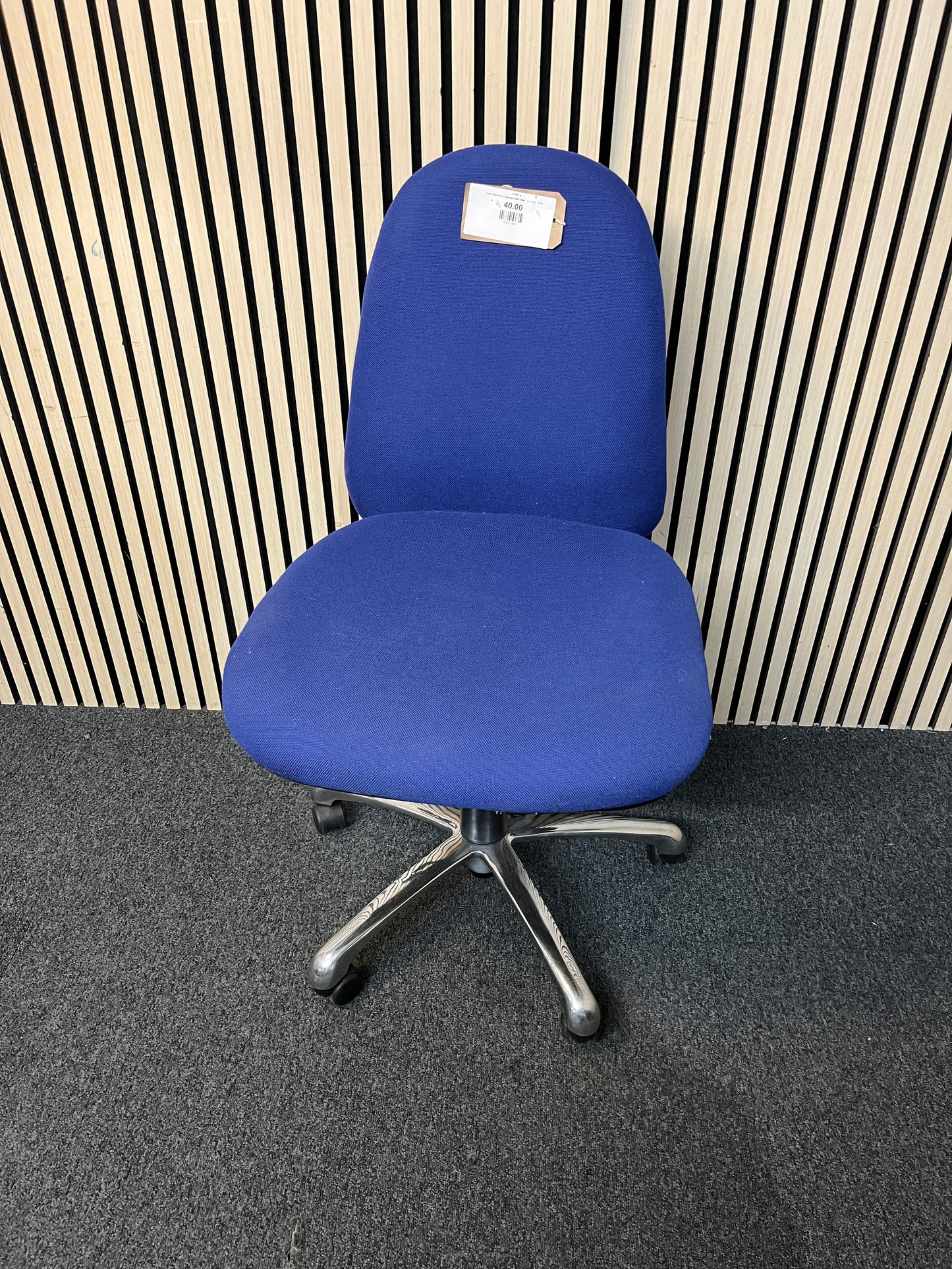 Used blue fabric vantage style chair - no arms   3425