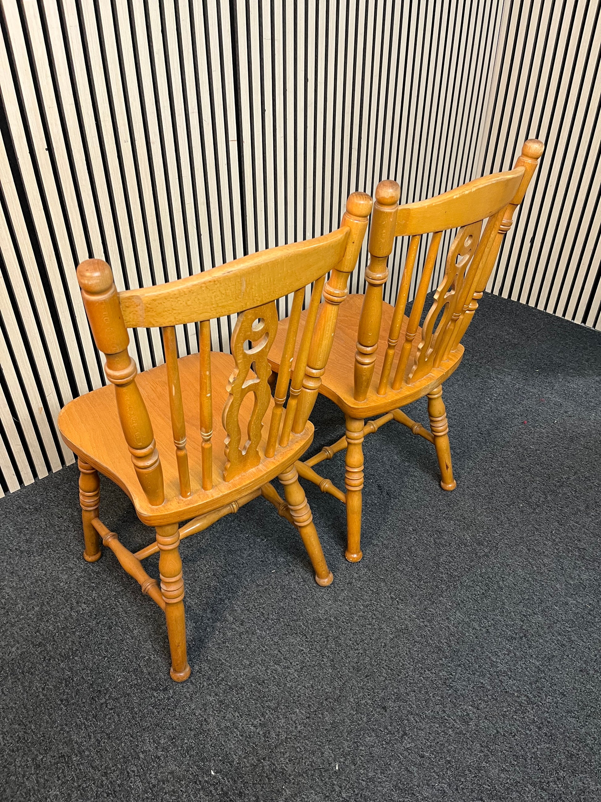 Solid pine spindle back dining chair (SET OF 2) 3126