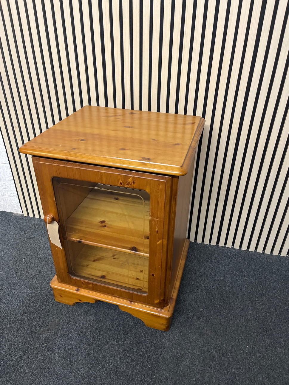 Single glass door pine sound system unit  3325