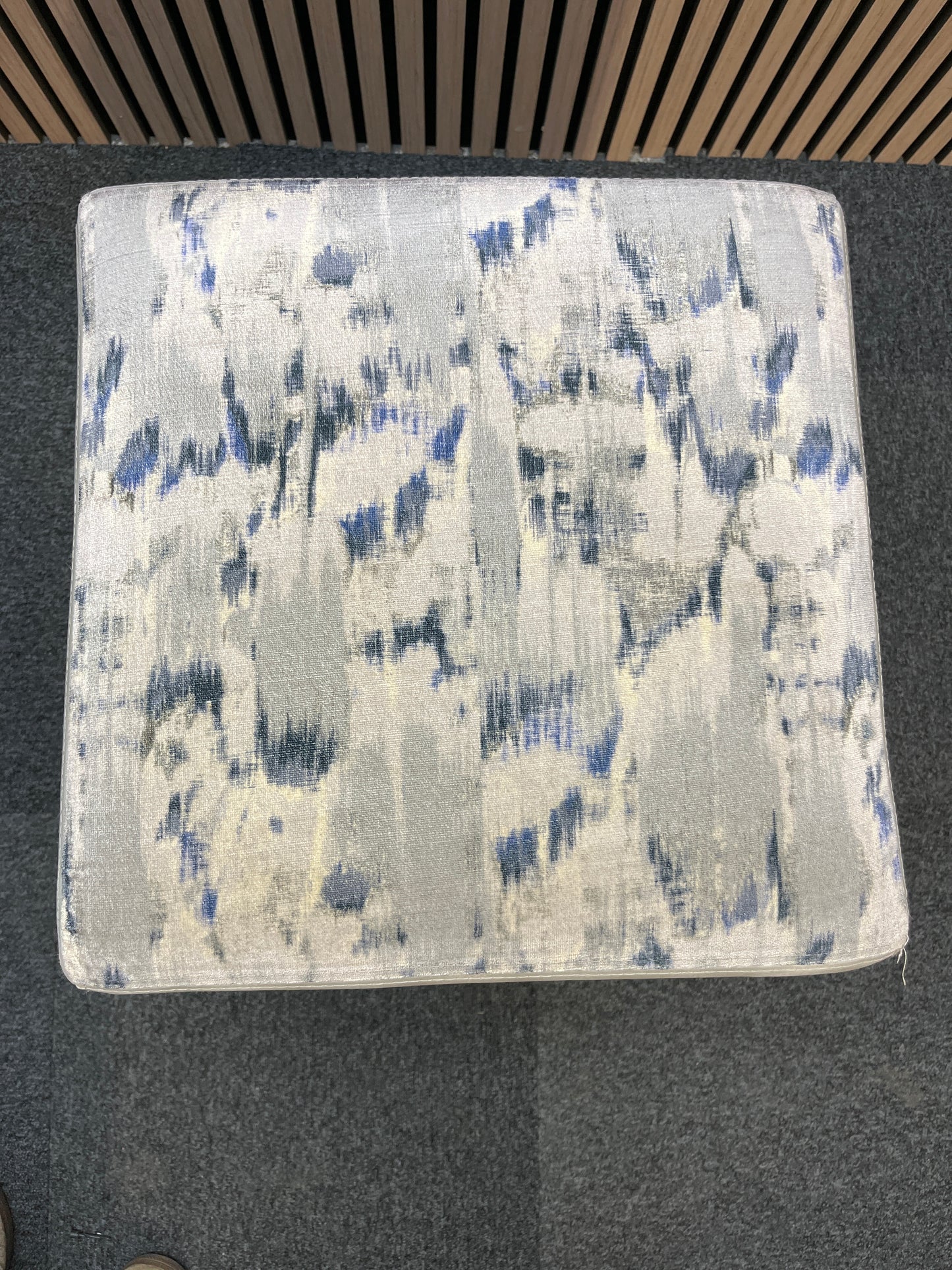 Grey leatherette with pattern fabric top (H 61 x W 43 x D 43 cm)