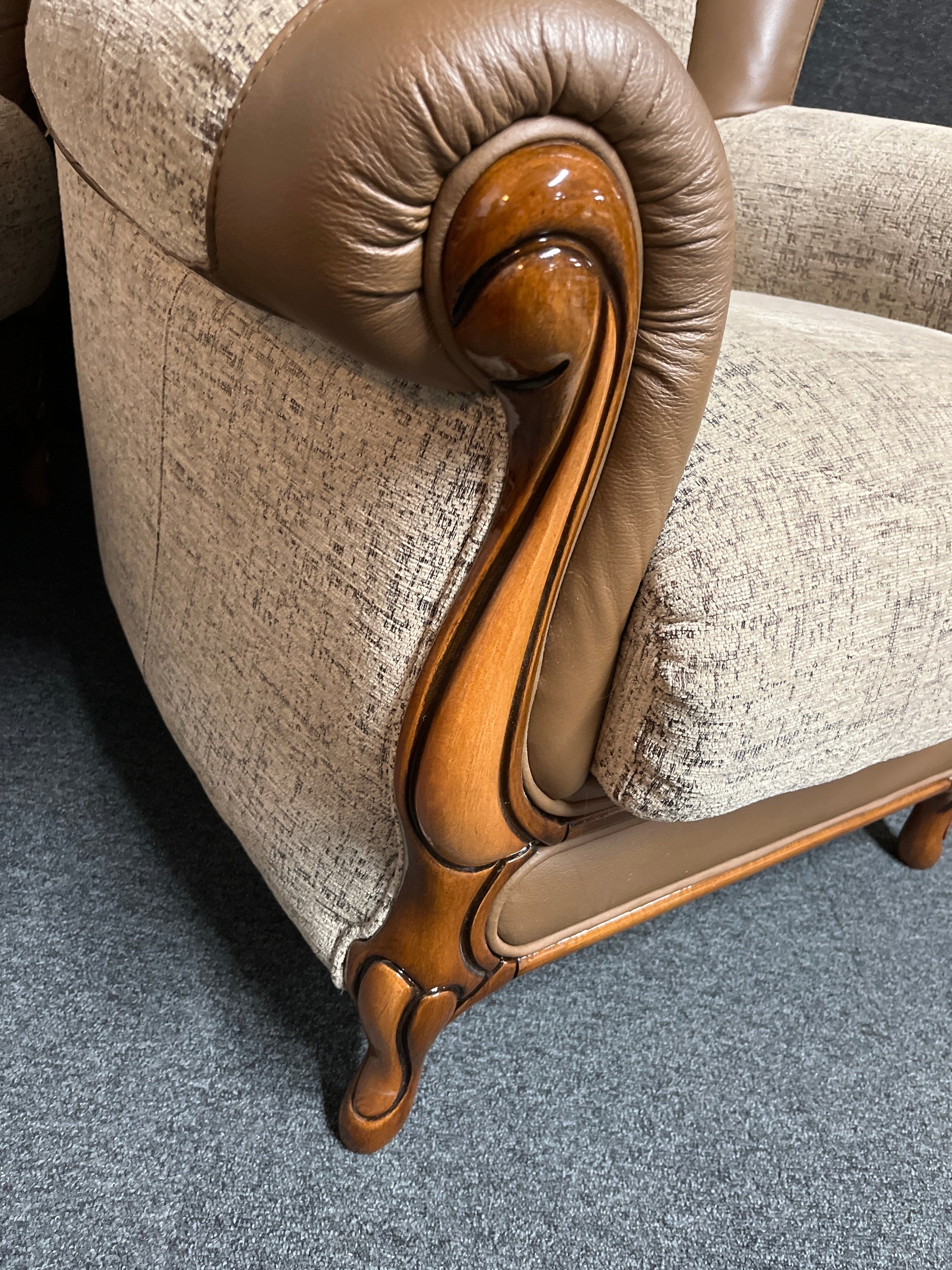 3+1+1 Light grey and brown leather (MADE IN ITALY) sofa suite, solid wood frame 2225