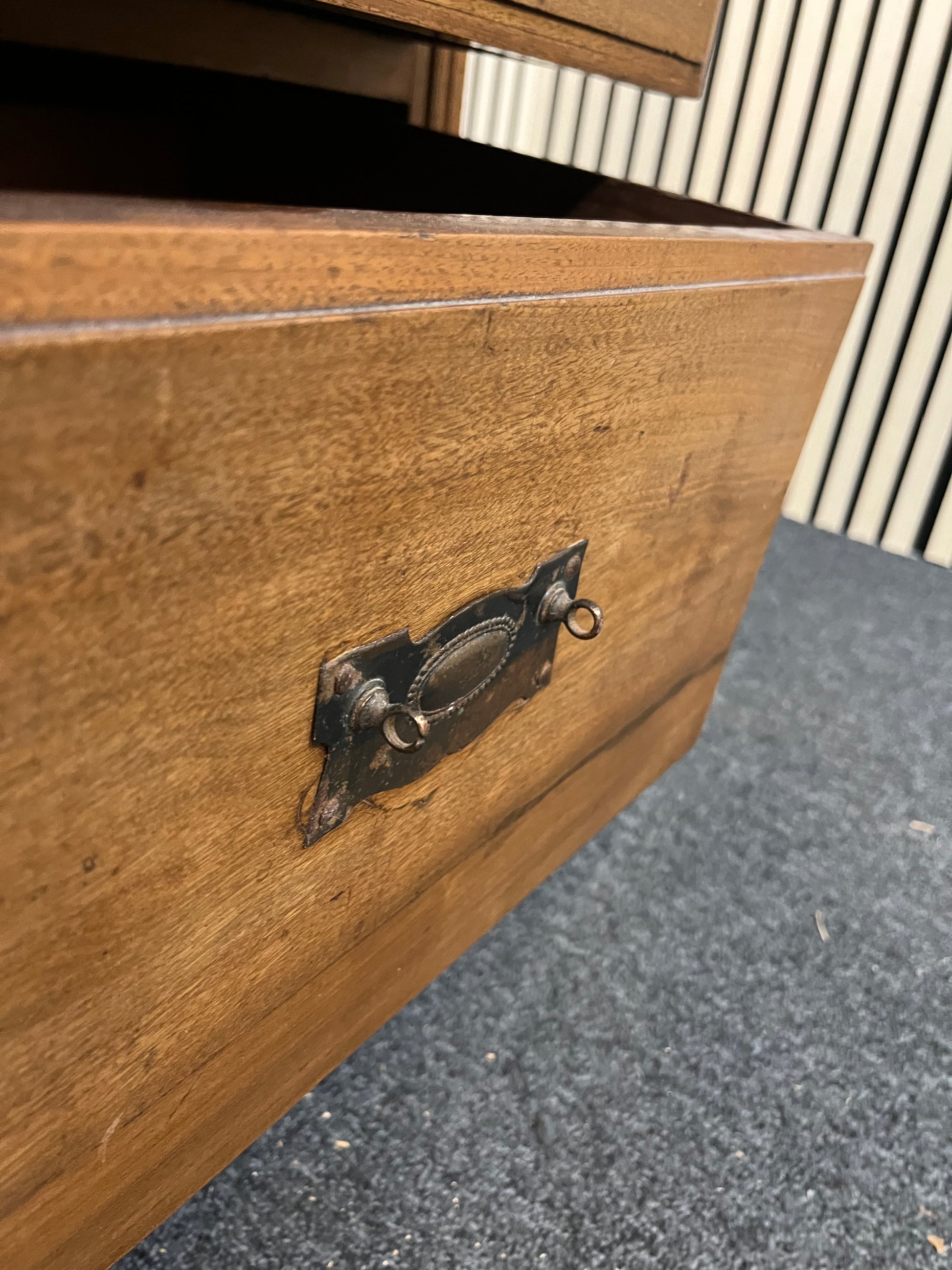 Antique 2+2 drawer mahogany chest of drawers with dressing mirror (H 155 x W 107 x D 48 cm)  1425