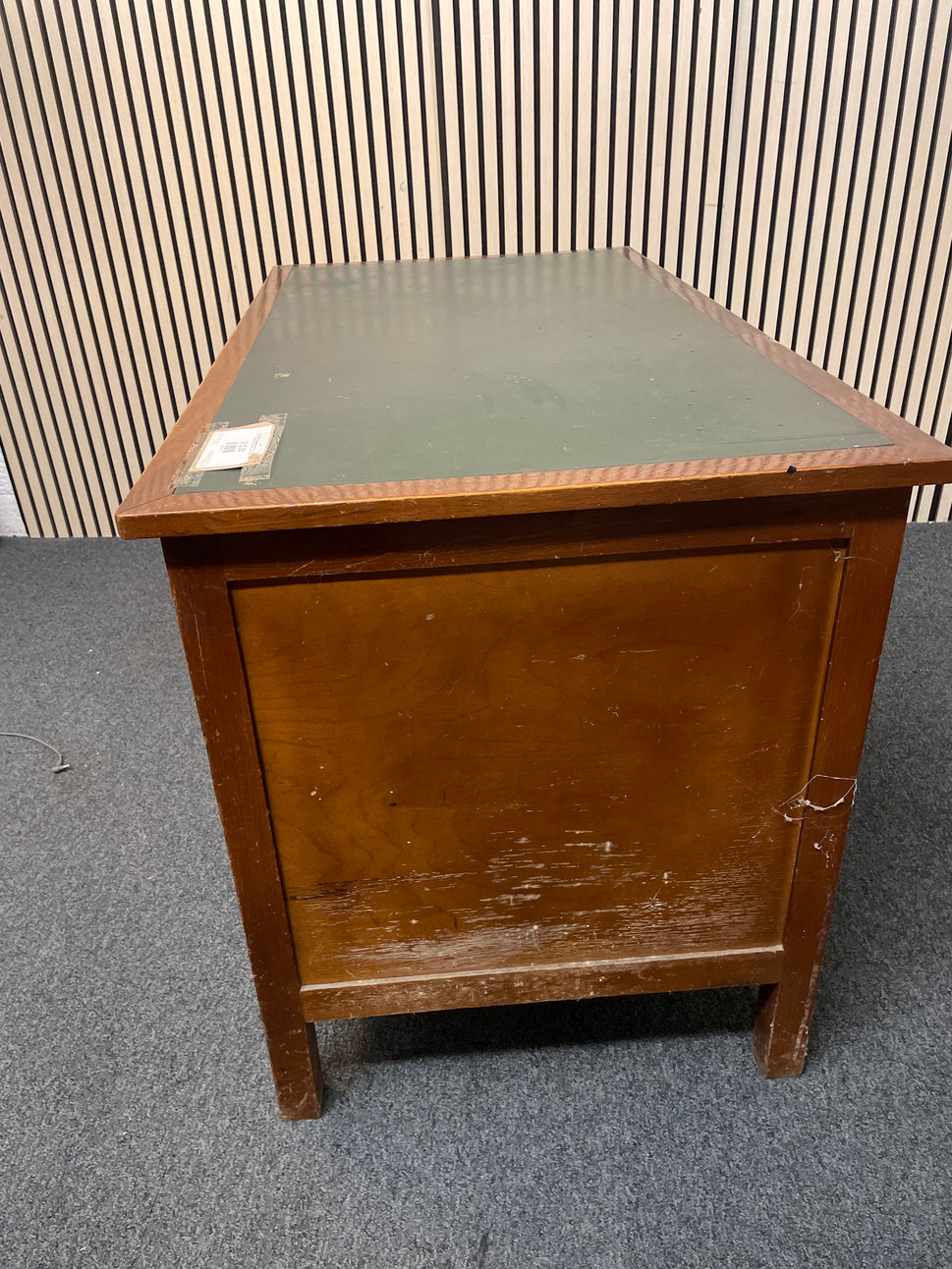 Solid wood stained, green leather top retro desk with 3 drawers (H 76 x W 119 x D 66 cm) 2425