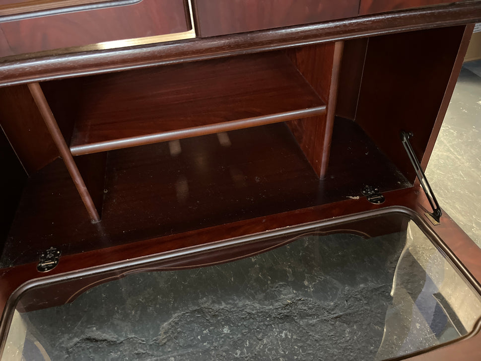 Rossmore mahogany 2 door bi-fold TV unit  2125