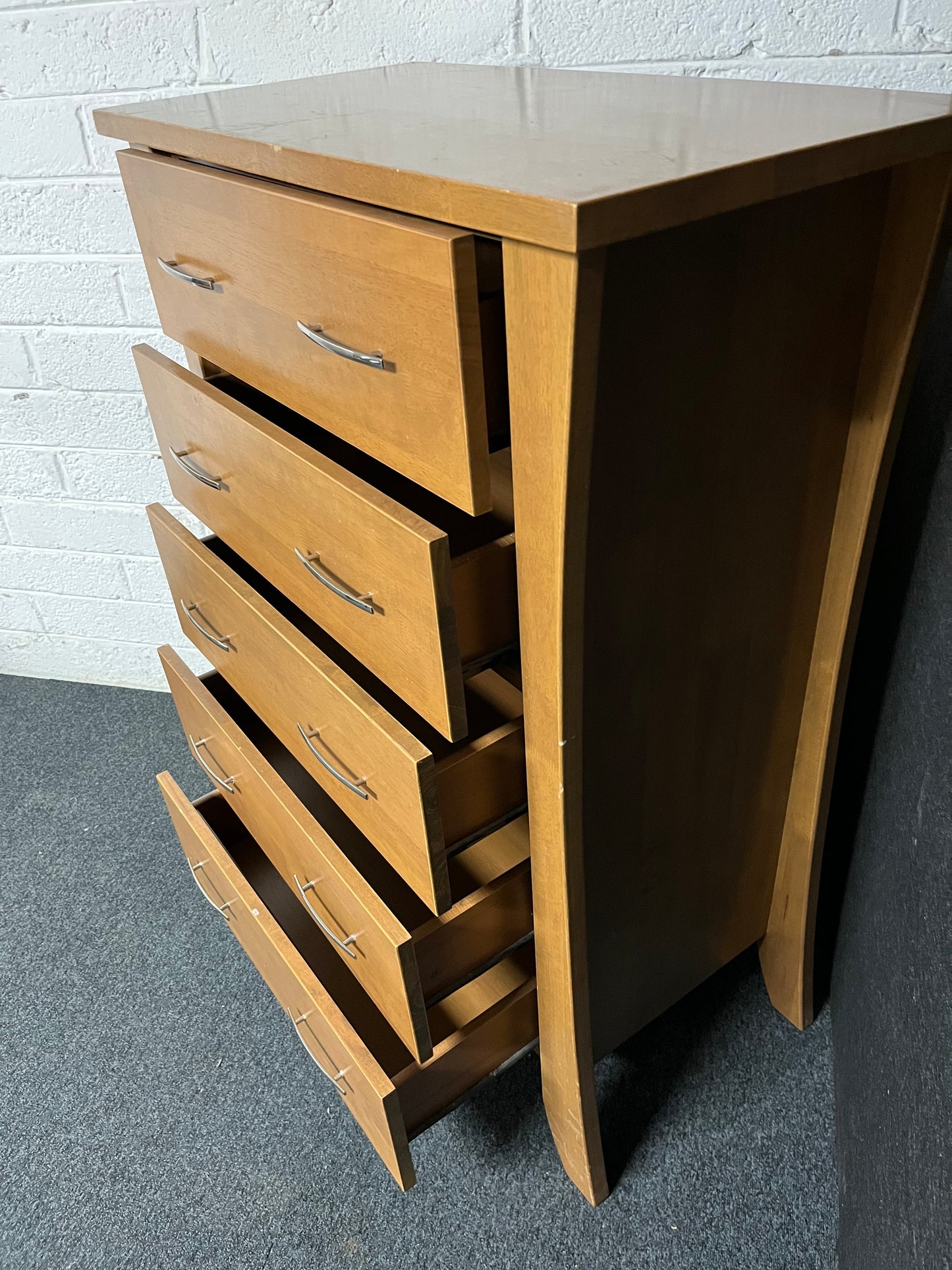 Tall Oak 5 drawer chest of drawers ( H 1190 x 850 x 450 mm) 1225