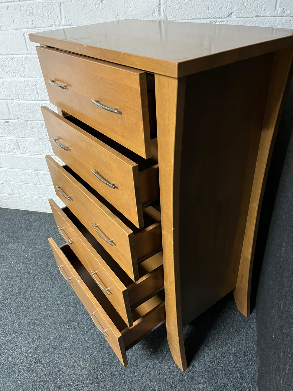 Tall Oak 5 drawer chest of drawers ( H 1190 x 850 x 450 mm) 1225