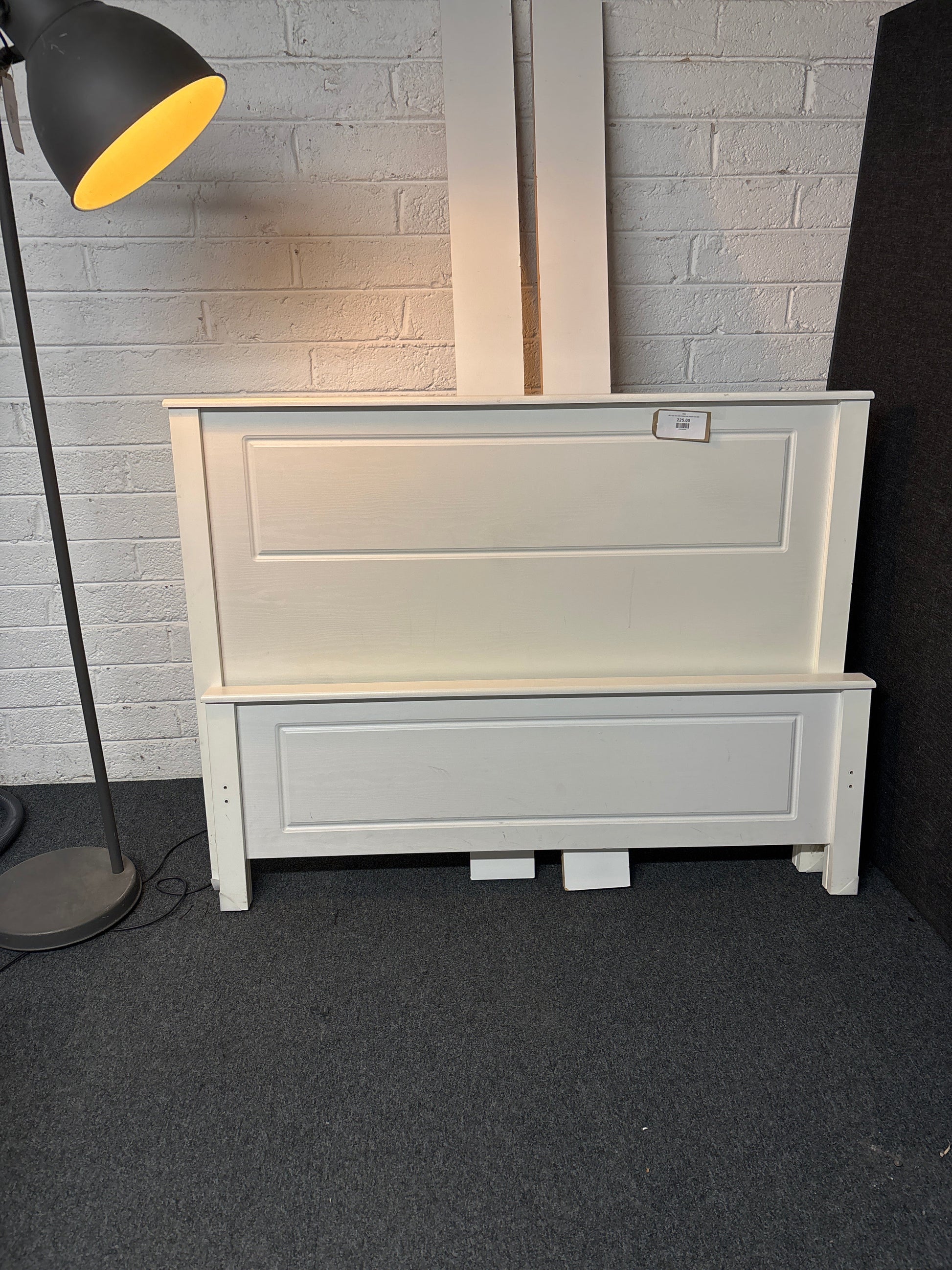 4ft 6 high end white slatted back framed bed 2225