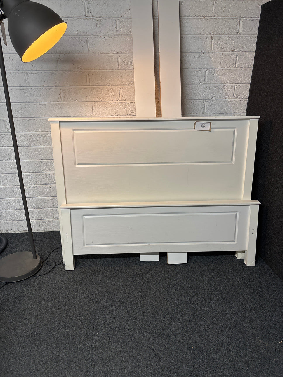 4ft 6 high end white slatted back framed bed 2225