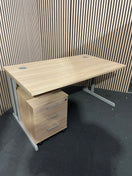Switch American Oak Straight Desk (Various sizes) 3 image