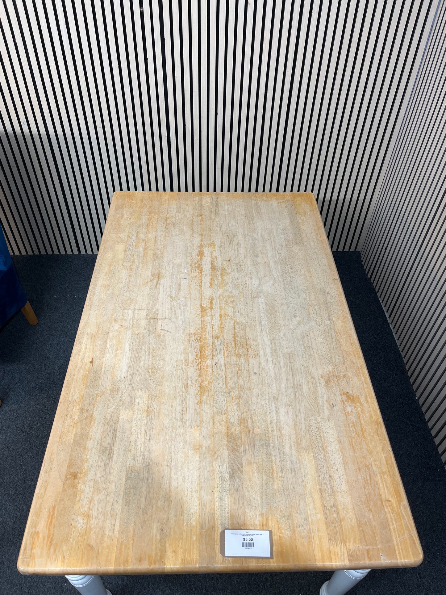Rectangular rubberwood and white framed dining table (L 150 x W 92 cm) 3126