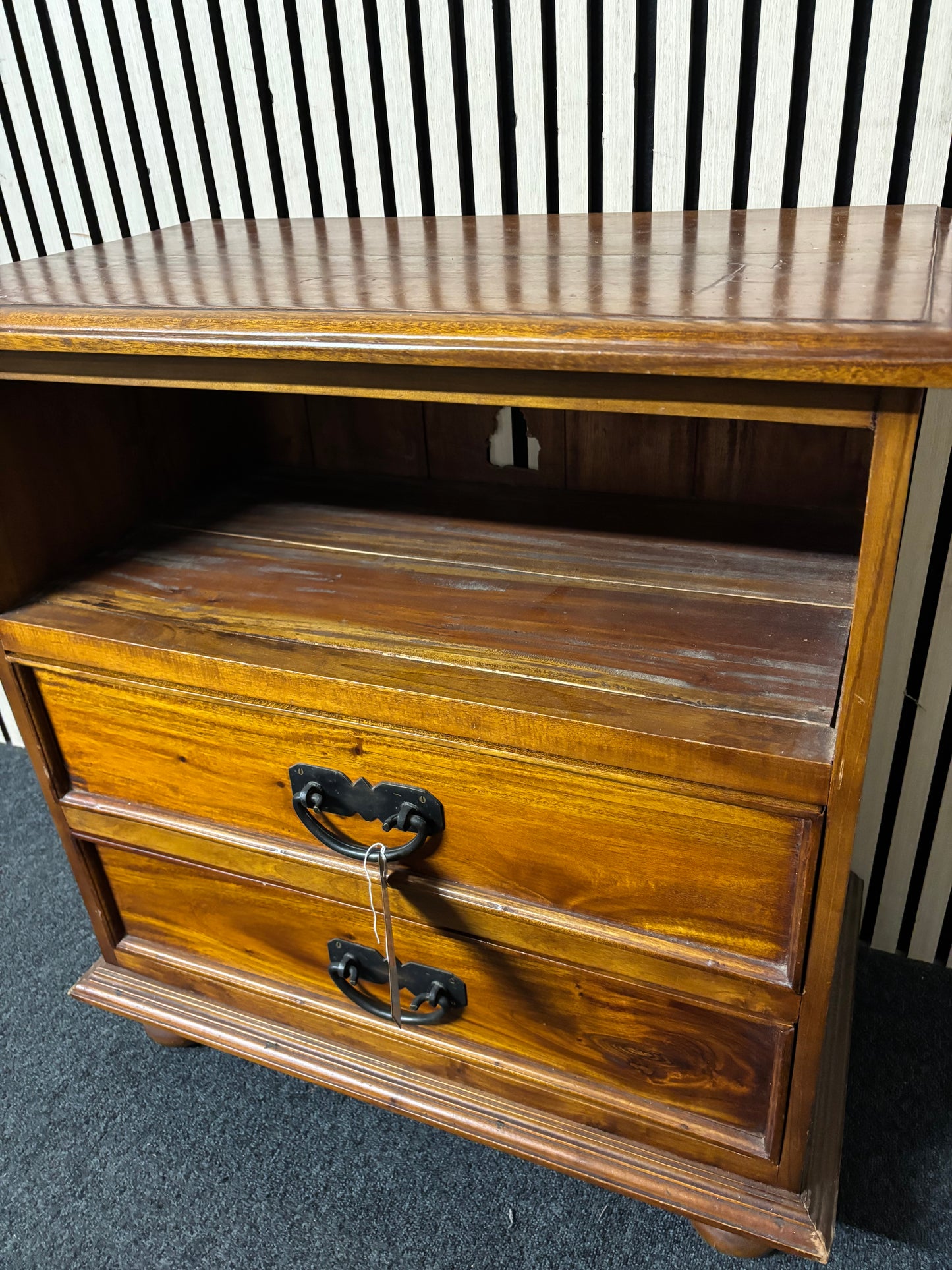Solid stained mahogany 2 drawer tv unit (H 80 x W 74 x D 43 cm) 43645