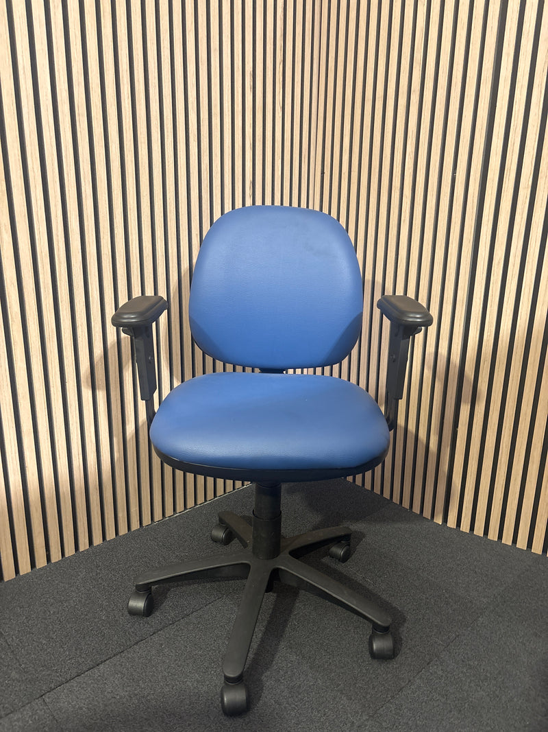 Jota Low Back Ergo Office Chair Dark Blue
