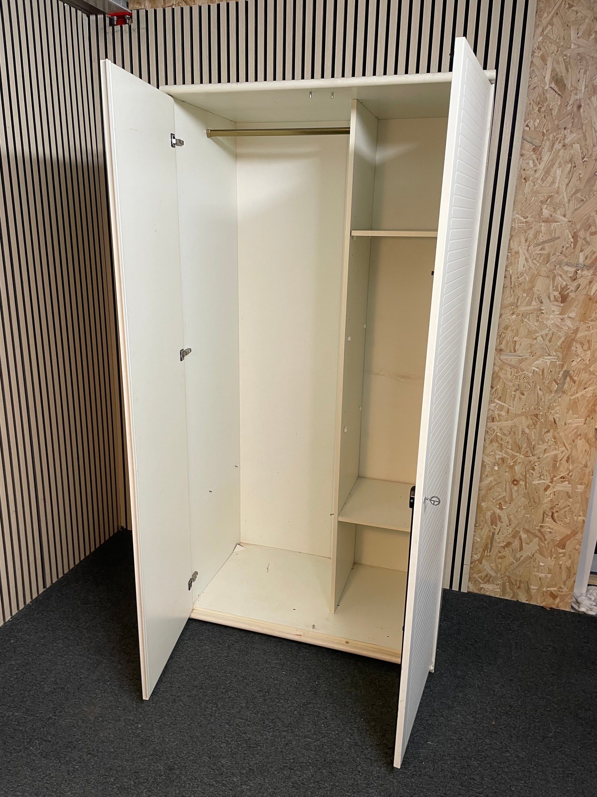 Tall 2 door white laminate slatted door wardrobe (H 200 x W 100 x D 61 cm) 2425