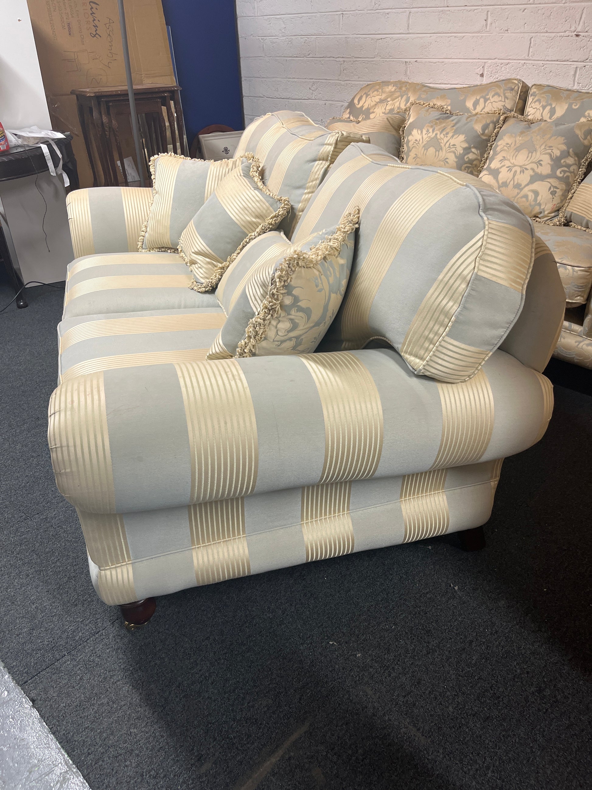 2 seater finline blue mixed fabric suite, brass castors, solid wood frame 3225