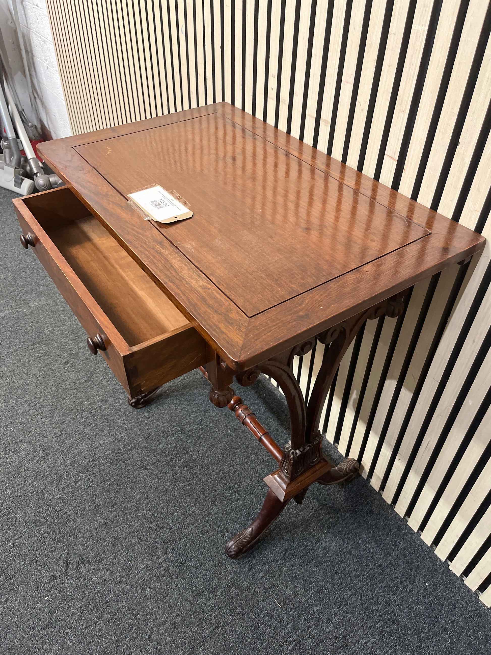 Ornate mahogany 1 drawer console table with ornate legs (H 72 x W 70 x D 43 cm) 43513