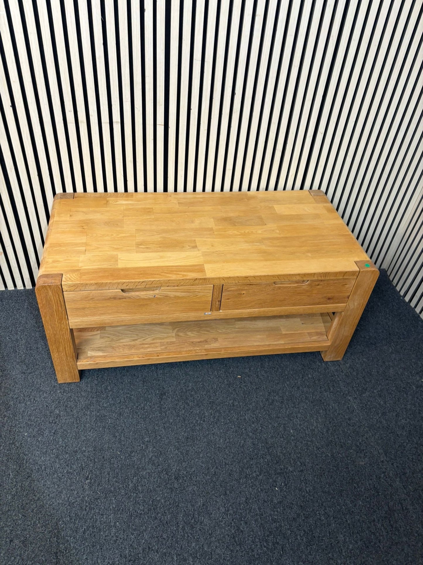 Solid oak 2 drawer low coffee table (H 50 x W 112 x D 55 cm) 2226