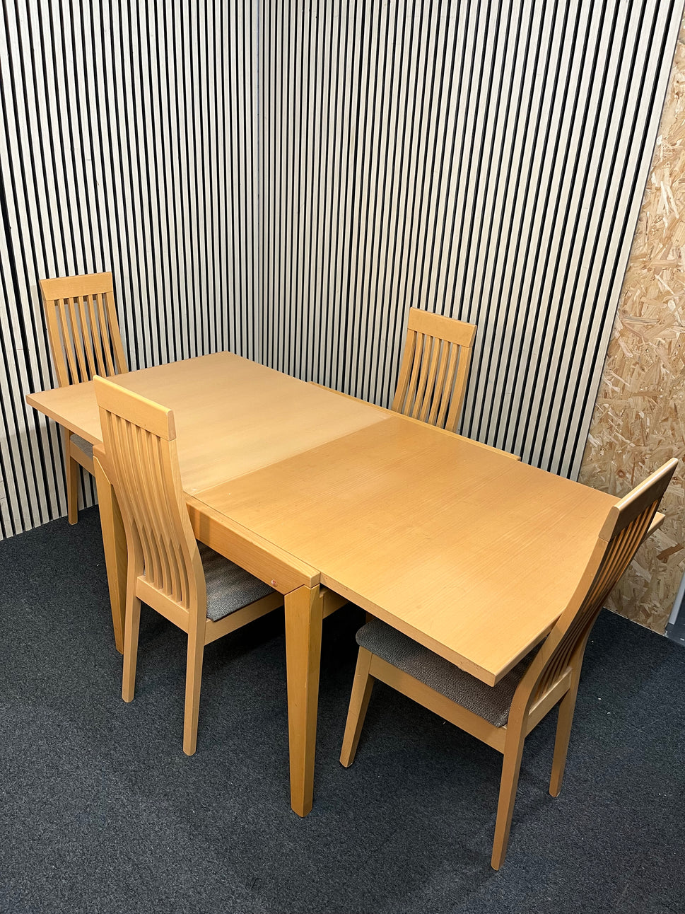 Caligaris Beech square extendable kitchen table (L 90 - 180 x W 90 cm) with 4 no. matching solid wood high back chairs with grey fabric seat cushions  3126