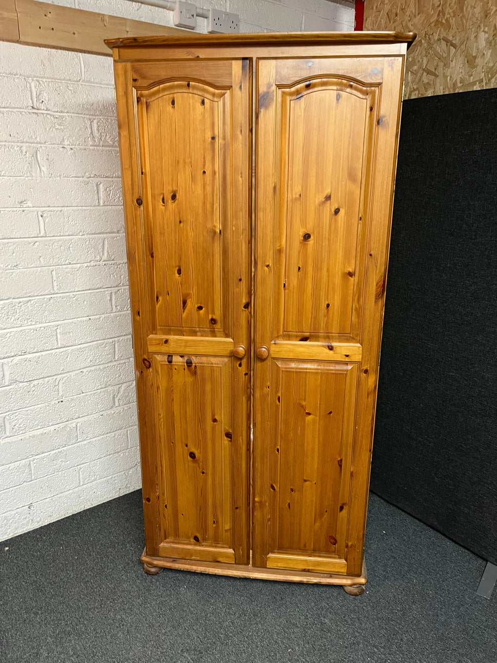Tall solid ducal pine wardrobe 190Hx890Wx52D cm 2225