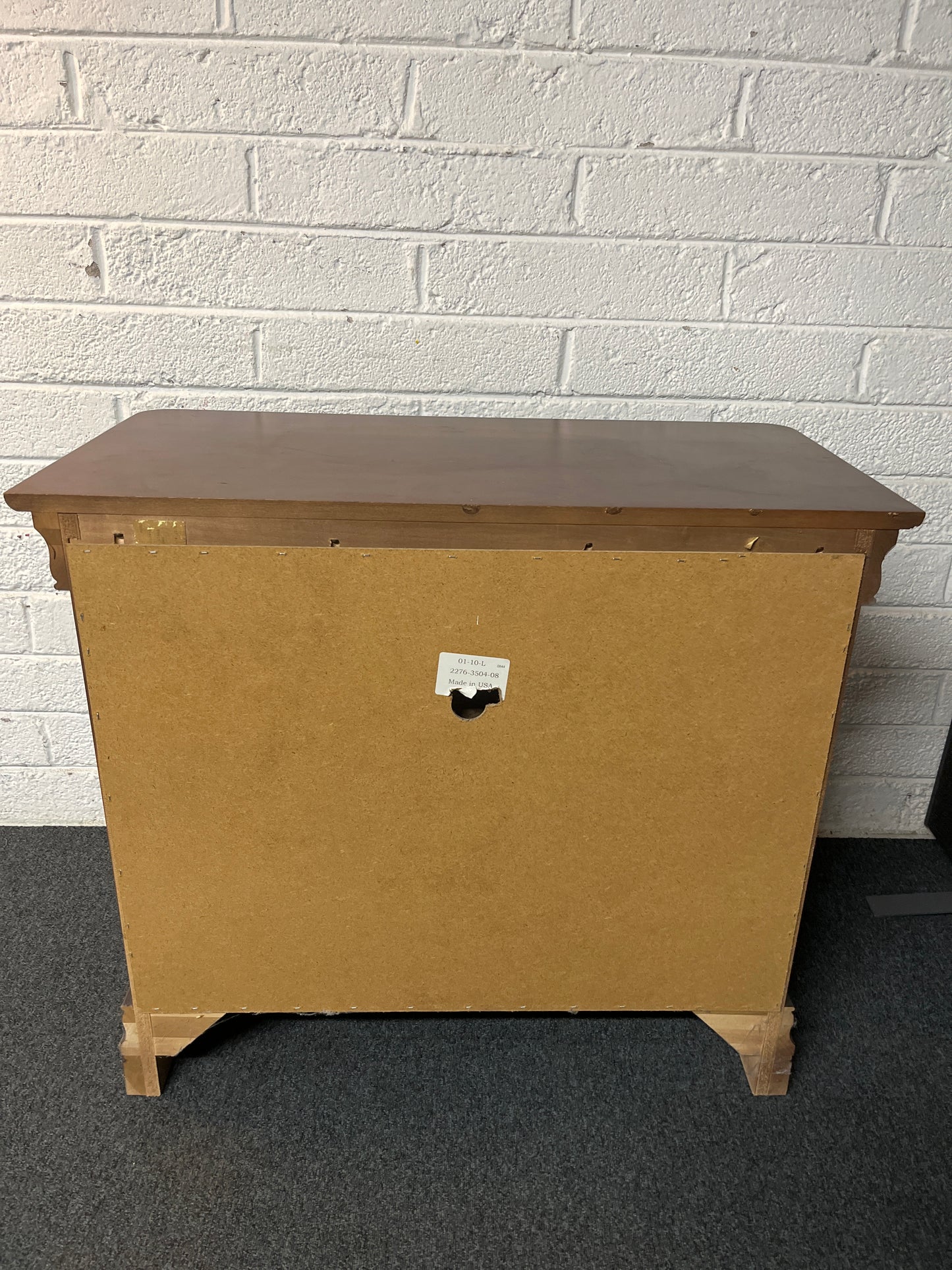 Mahogany 2 drawer tv unit (H 108 x W 93 x D 51 cm) 2225