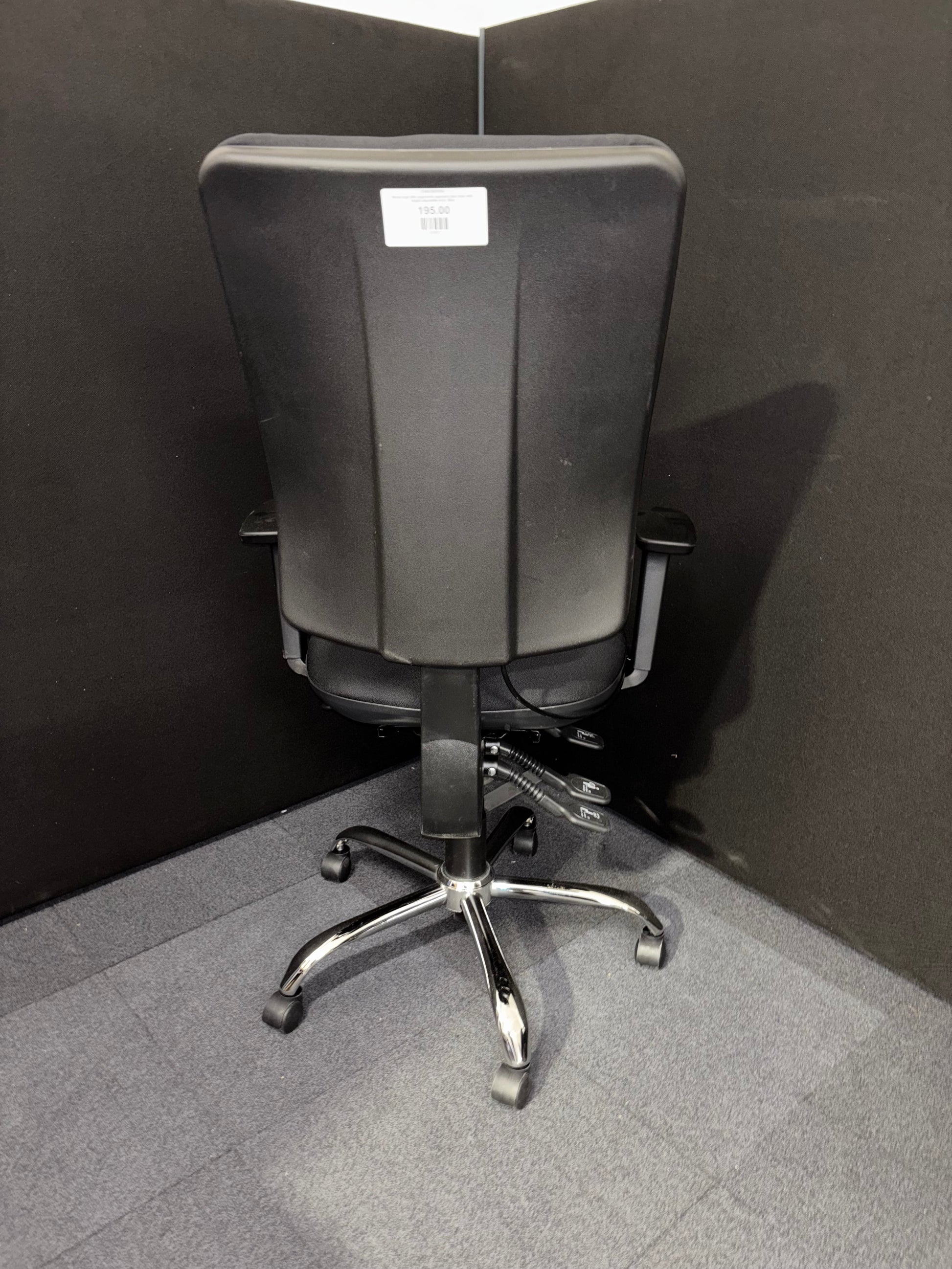 BRAND NEW Senza Ergo, lumbar pump, seatslide, adjustable arms, suncro mech, black fabric