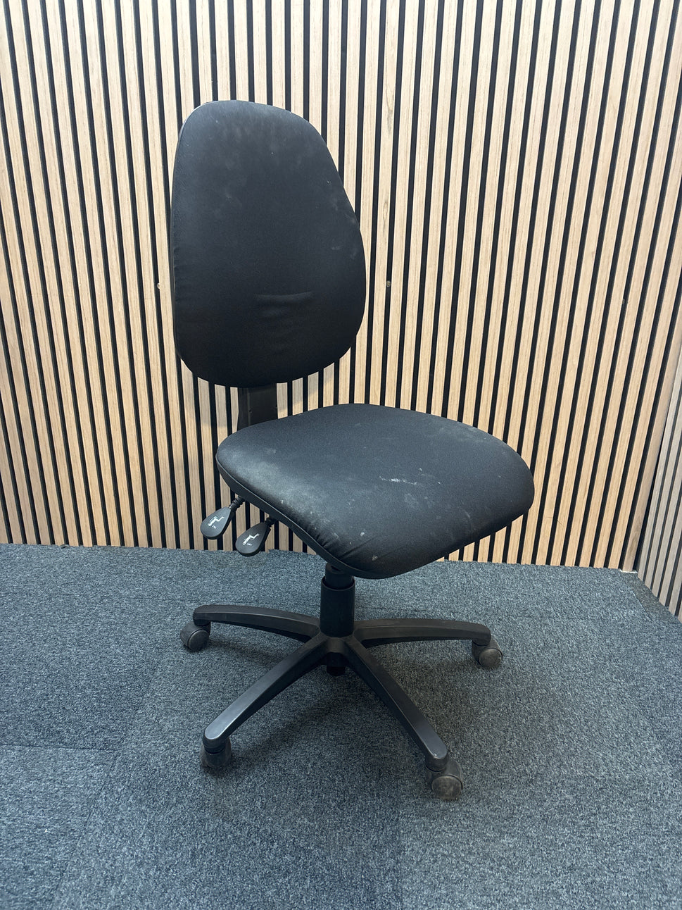 Black fabric jota swivel chair (no arms)