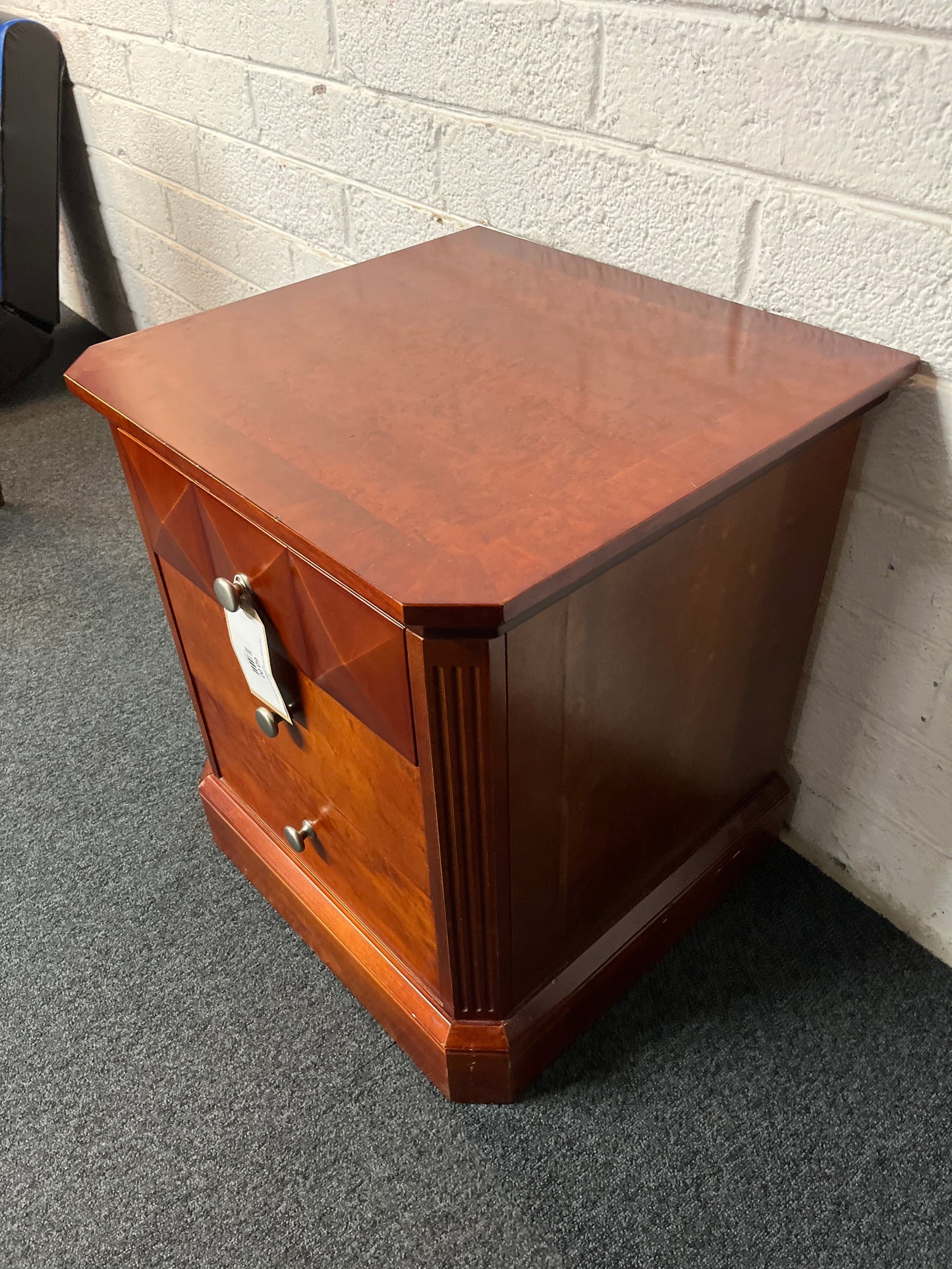 Cherry veneer 3 drawer bedside locker (H 60 x W 52 x D 50 cm) 2225