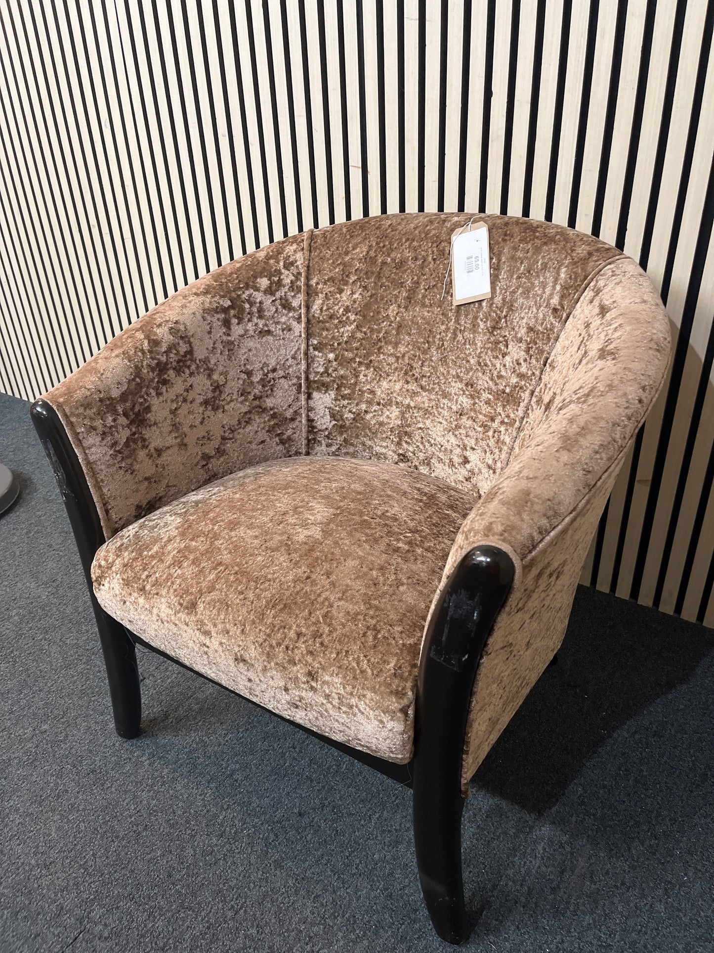 pink crushed velvet tub chair  3126