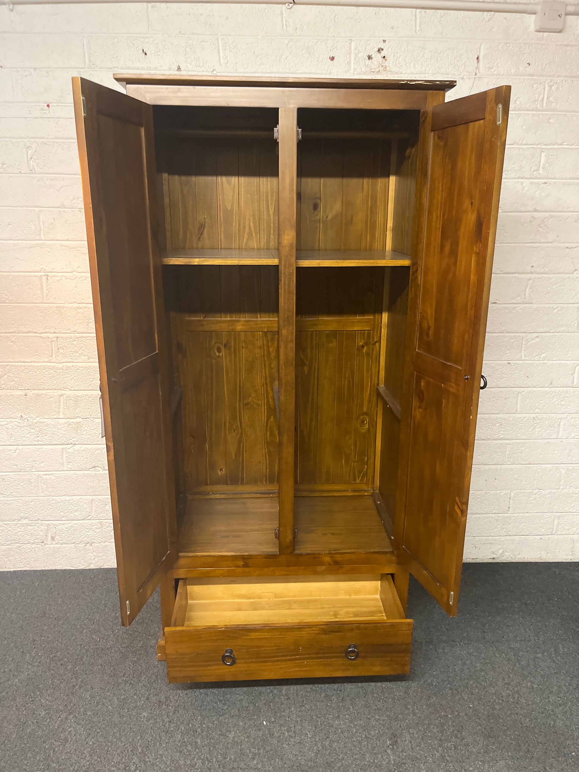 Tall 2 door solid pine stained wardrobe (H 180 x W 90 x D 58 cm) 1325