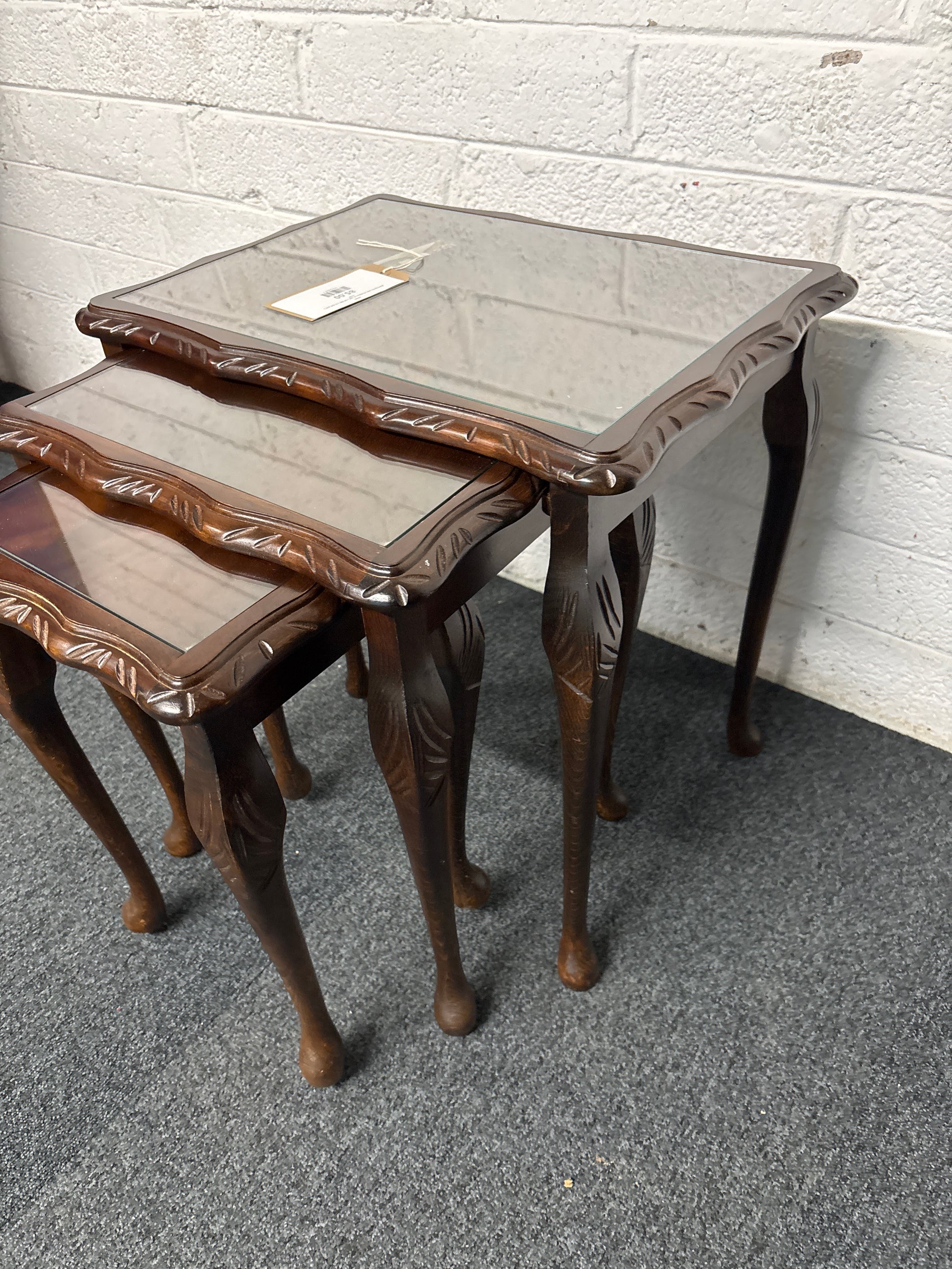 Mahogany nest of tables (H 560 x W 550 x D 420 mm ) 3125