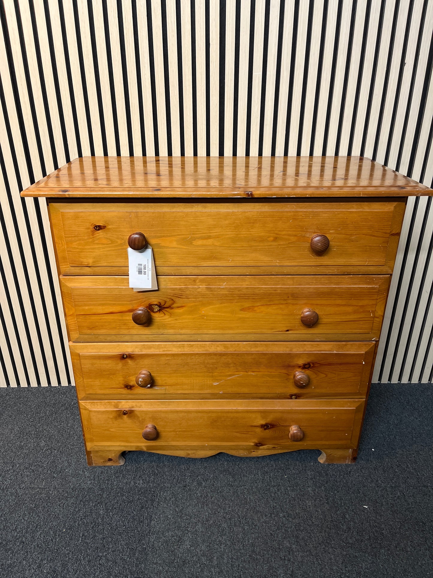 Solid pine 4 drawer chest of drawers 1425