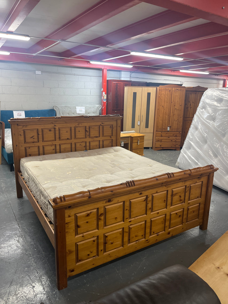 Solid pine ornate design 6ft superking bed frame 43352