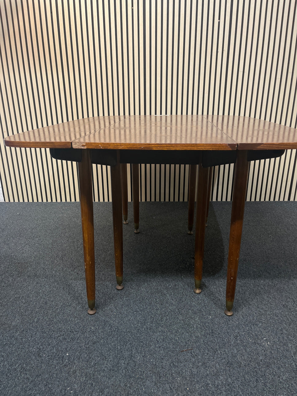 Retro teak stained drop leaf kitchen table (L 112 x W 133) 3325