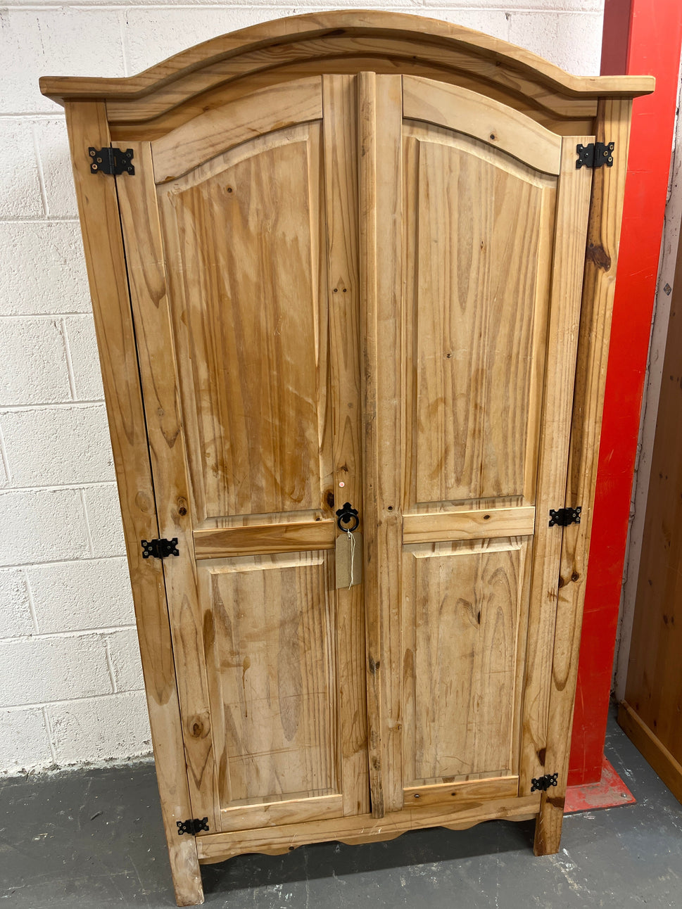 Mexican pine 2 door wardrobe (H 187 x W 103 x D 56 cm) 3225