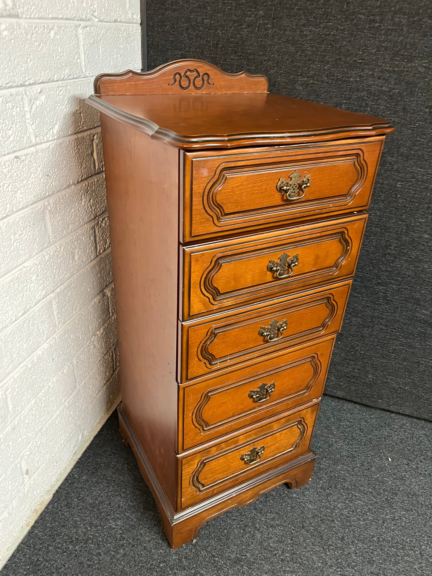 Tall Rossmore mahogany ornate 5 drawer tall boy with glass top protector 49Wx44Dx111H cm 2225