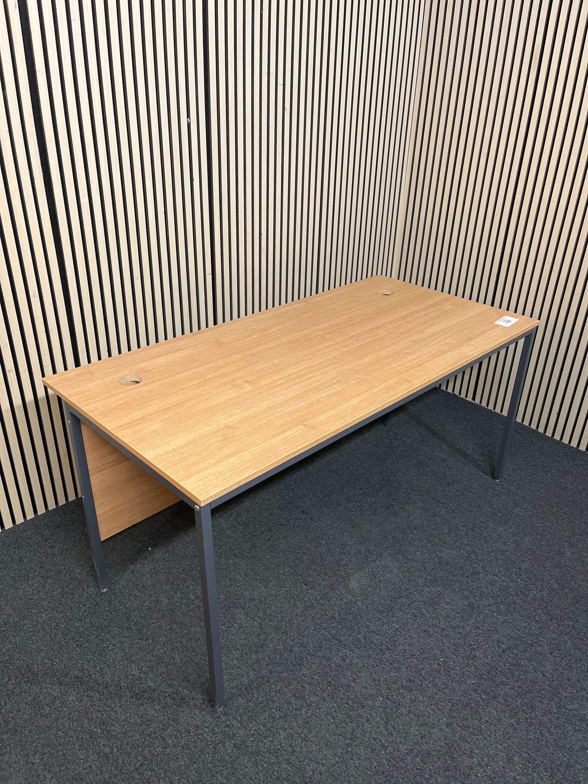 Oak laminate straight desk 1535Lx750D with graphite metal box legs