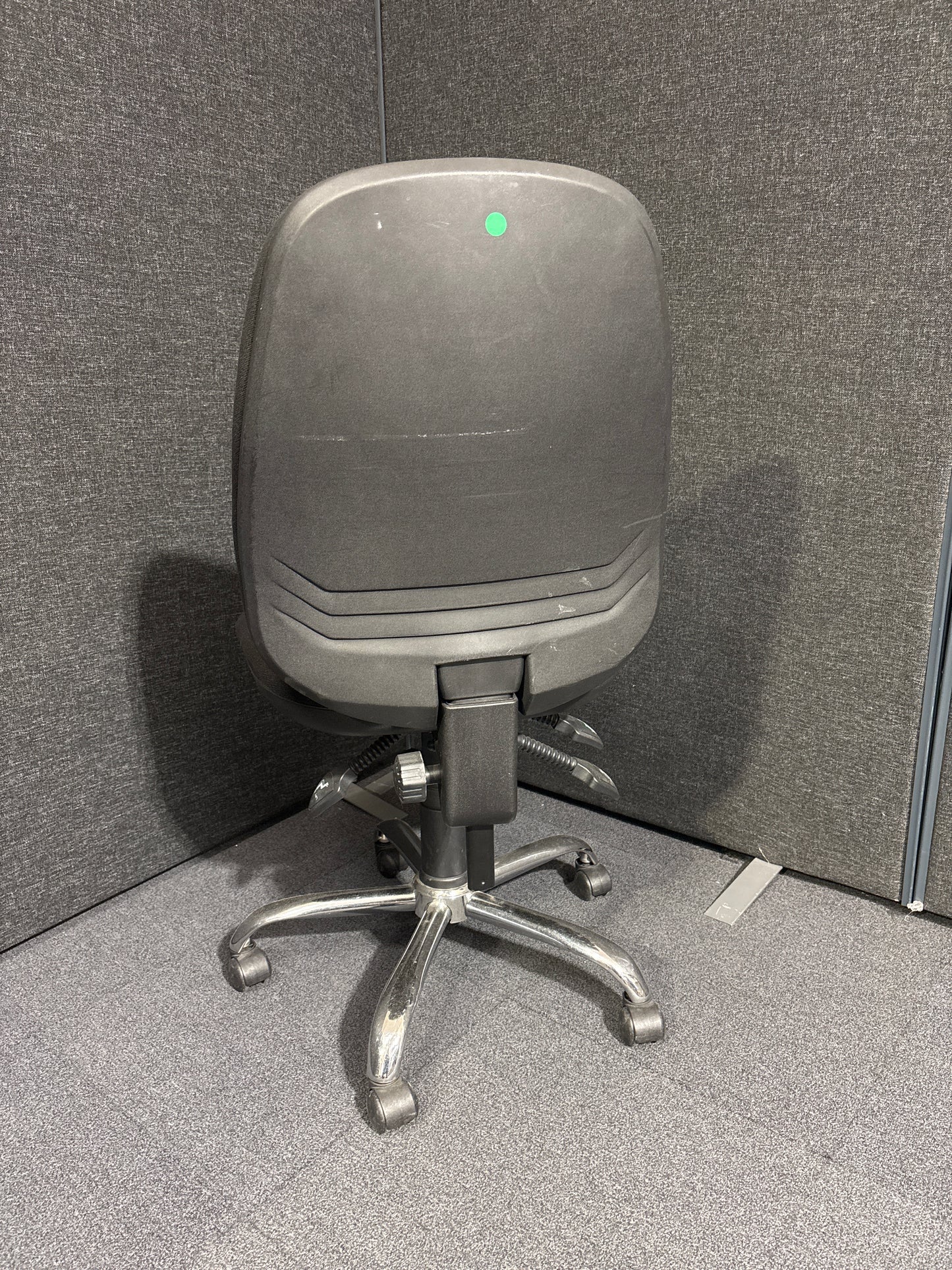 Second Hand Black fabric 2 lever swivel chair- no arms
