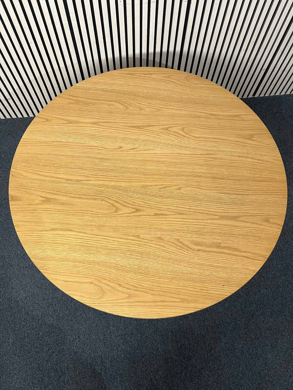 Oak laminate circular dining table (106 cm) Jysk  44313