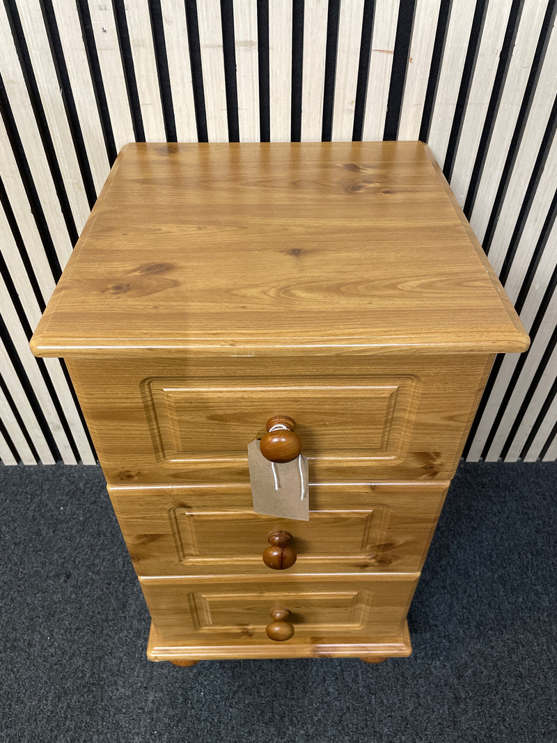 3 drawer oak laminate bedside locker 40Wx40Dx68H  44461