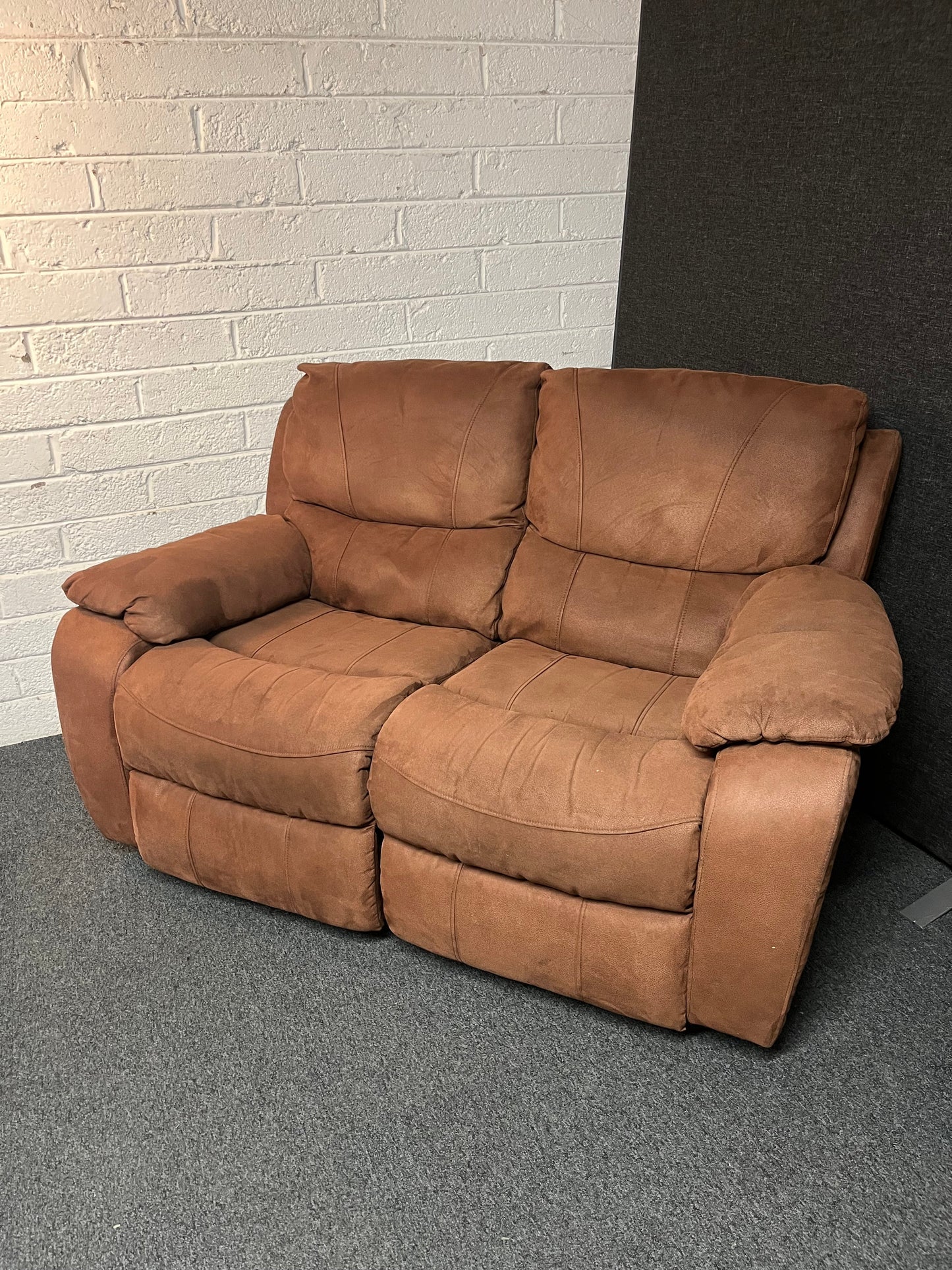 2 seater brown suede fabric recliner sofa  2225