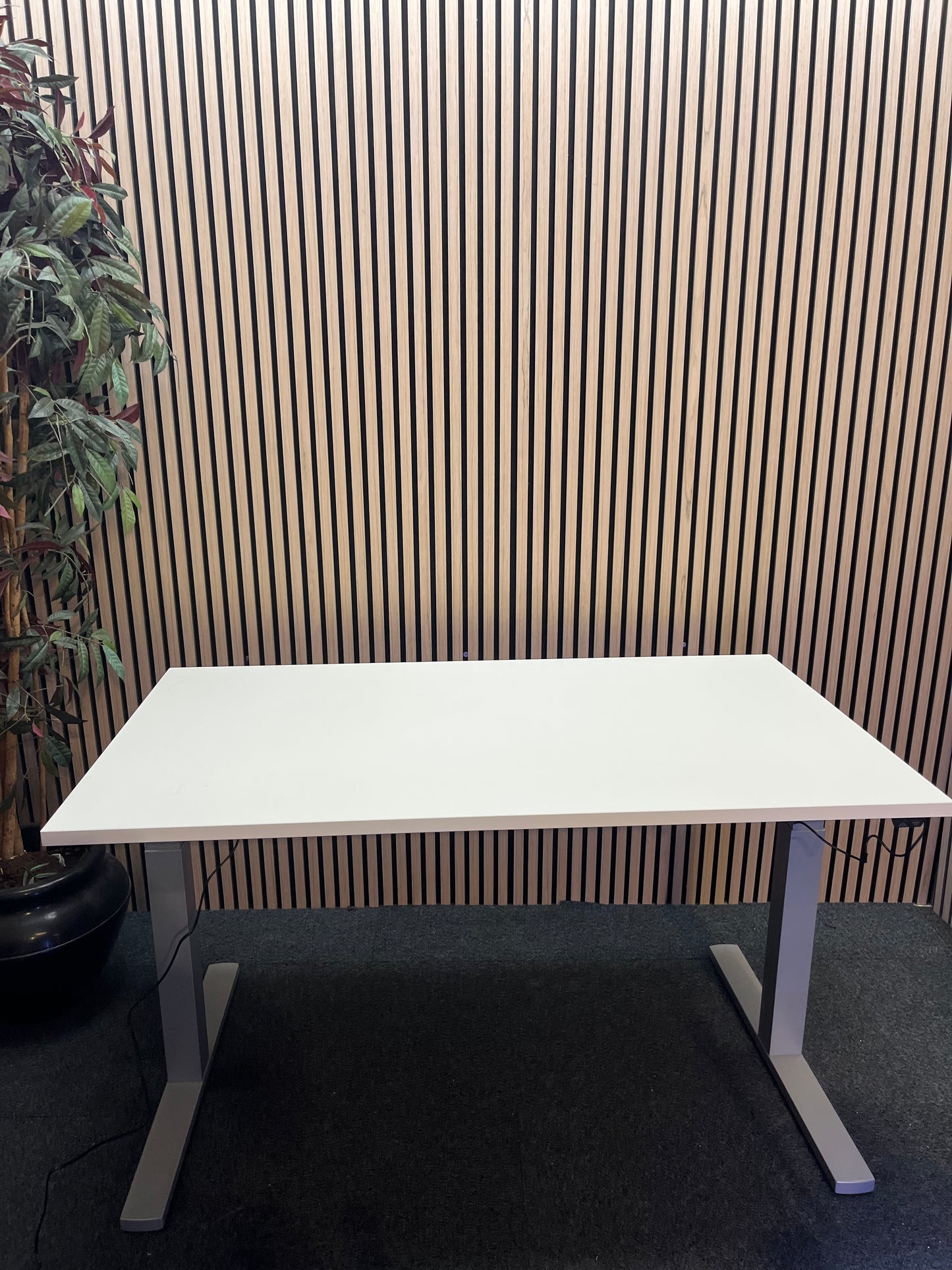 NEW Elevate twin motor height adjustable desk frame in silver with chosen desk tops from 1400-1600L in a choice of colours. Price plus VAT