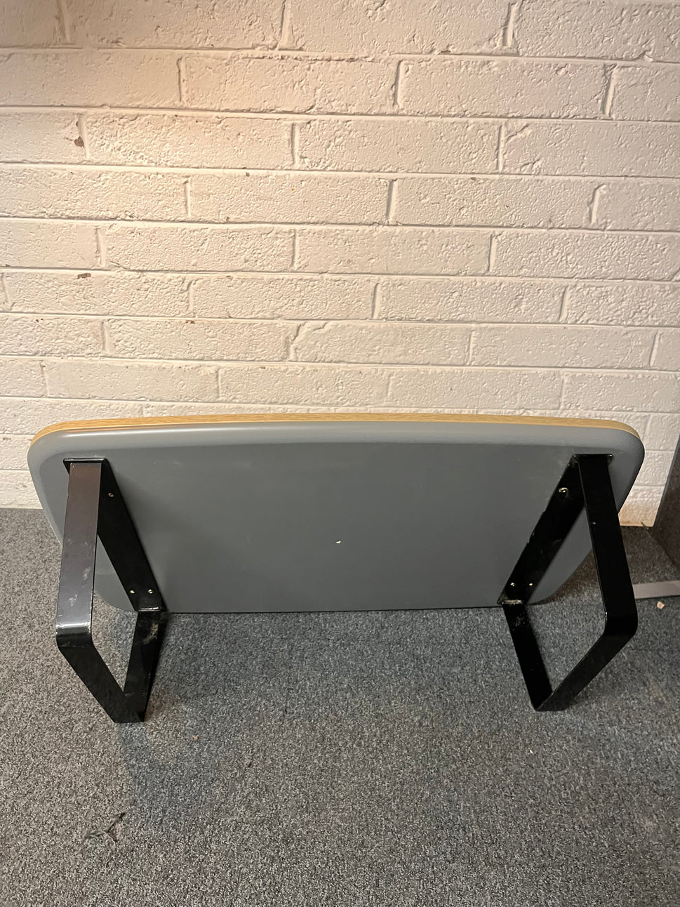 NEW magnum Oak laminate coffee table with heavy duty black metal frame (H 38 x W 110 x 75 cm)