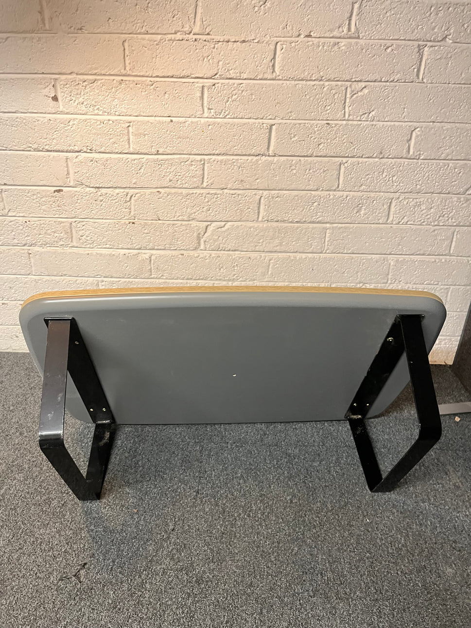 NEW magnum Oak laminate coffee table with heavy duty black metal frame (H 38 x W 110 x 75 cm)