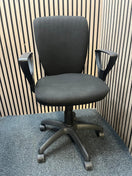 ( GRADE A) White 1400 x 800 desk with grey oak fixed pedestal + (GRADE A) Black fabric swivel chair bundle