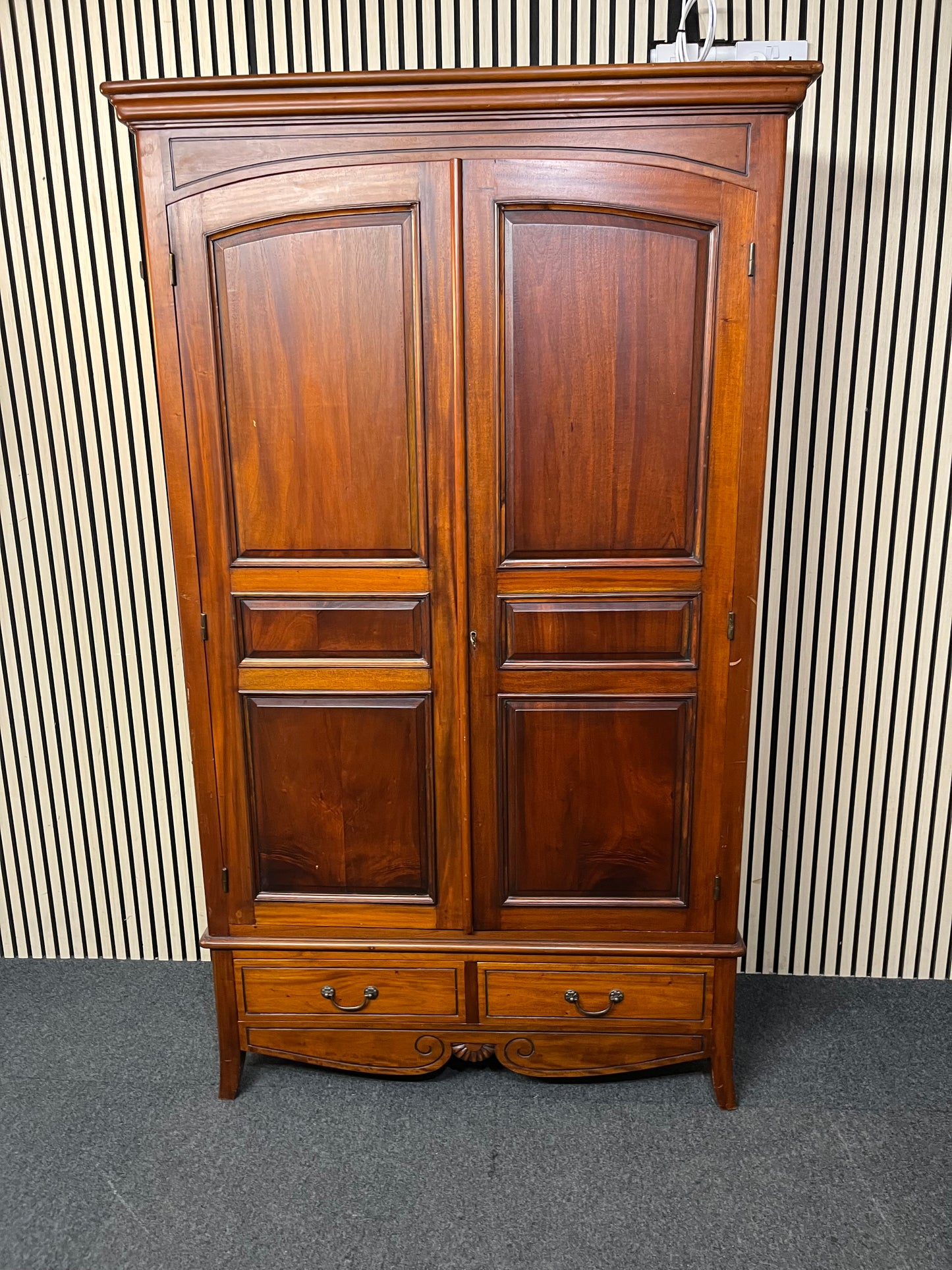 Tall solid mahogany dark wood stained 2 door 1 drawer wardrobe (H 203 x W 120 x D 54 cm) 3126