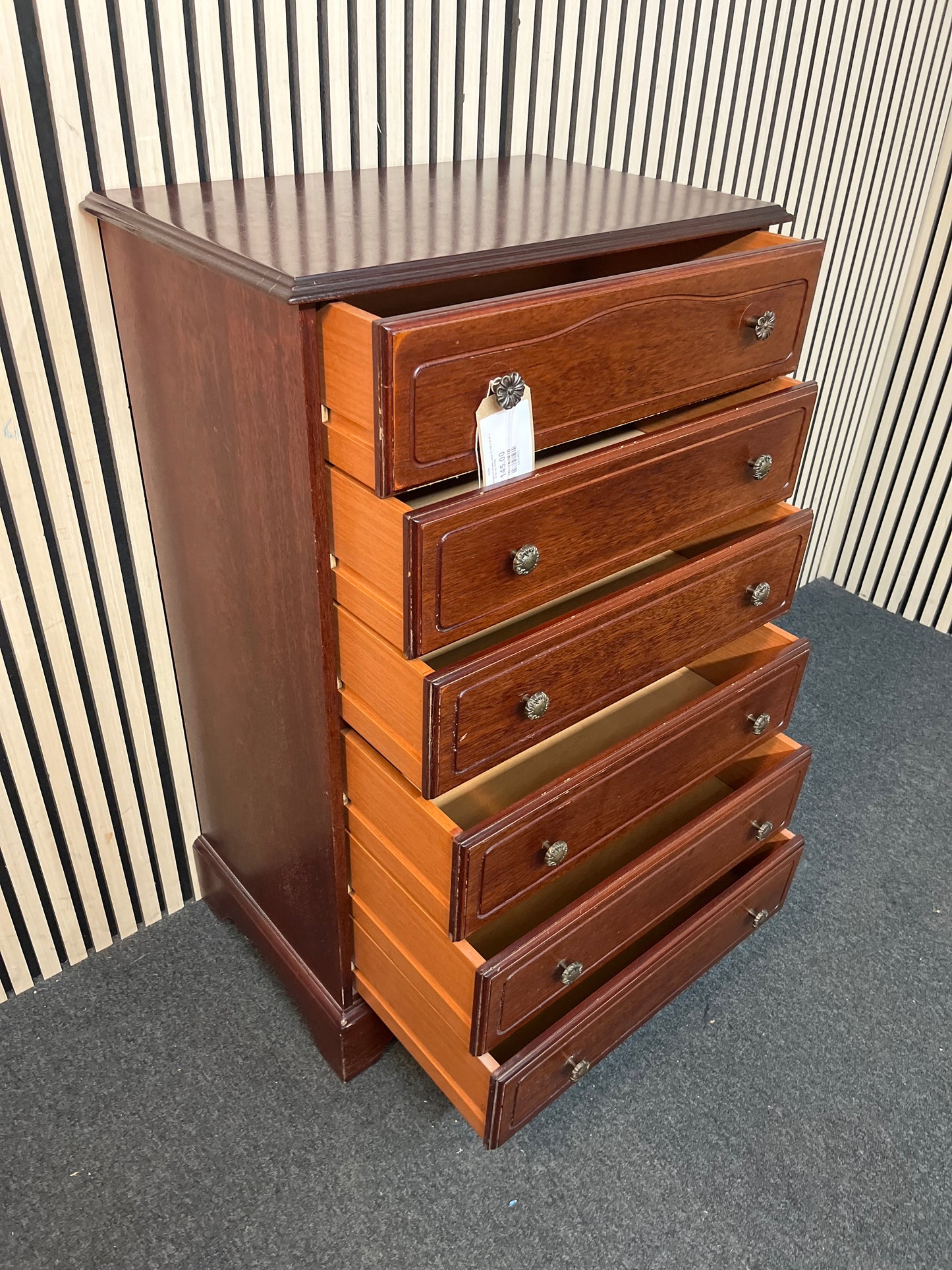 Tall Rossmore mahogany 6 drawer chest (H 108 x W 96 x D 42 cm) 43356