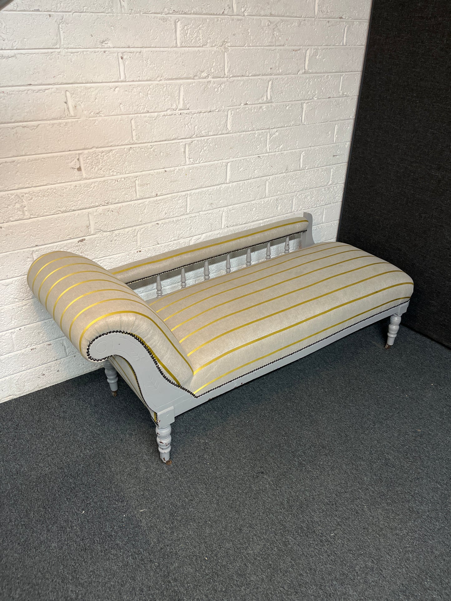 Grey and yellow striped fabric chaise lounge with grey painted wooden frame 3225