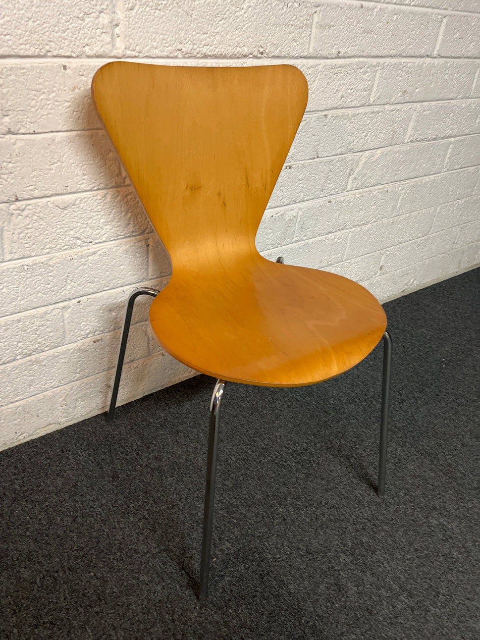 Triangular back Beech bistro chair  2225