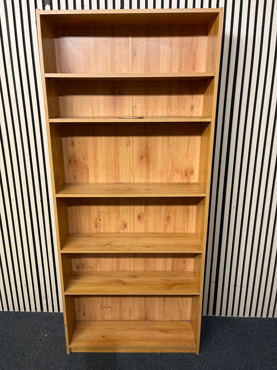Pine laminate bookcase (h 180 x w 78 x d 20 cm)  44290