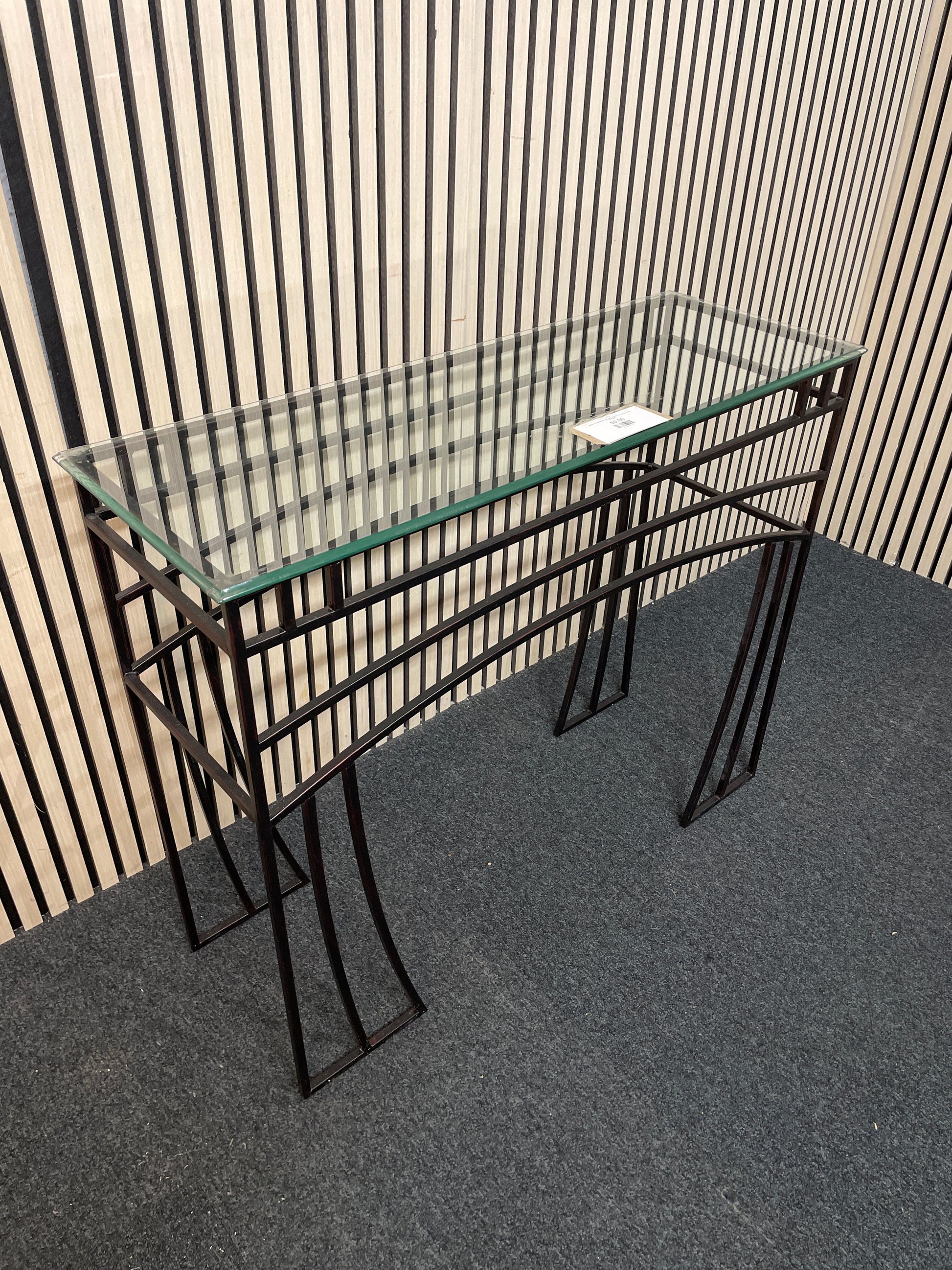 Metal console table with glass top (H 98 x W 36 x D 80 cm) 2425