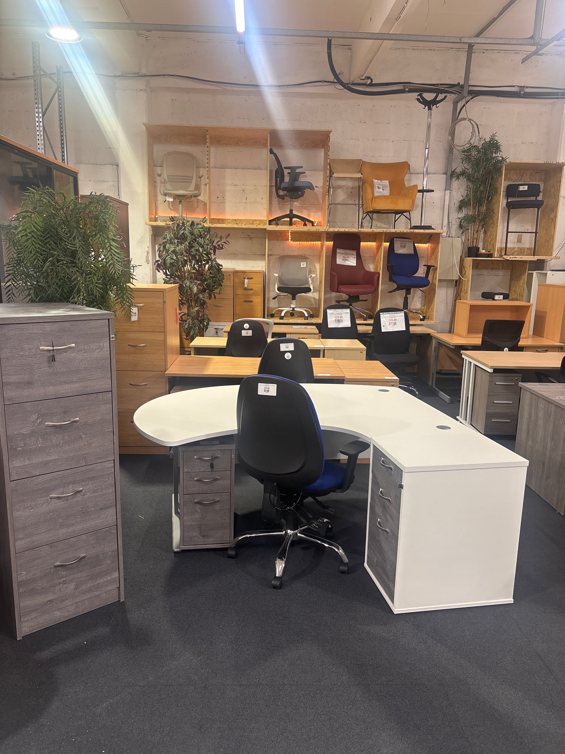 Executive bow fronted radial desk, right hand including matching desk high pedestal set (1800mm x 1700mm)